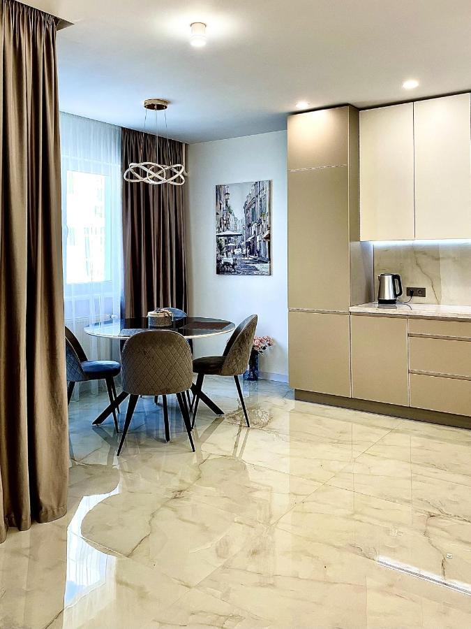 Жк Great Britain Apartment Leópolis Exterior foto